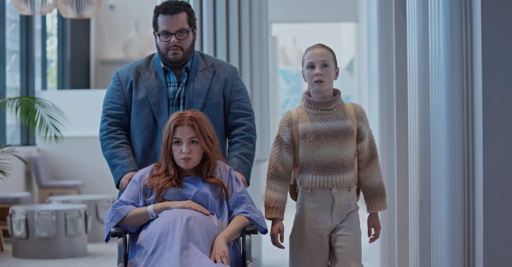Peacock has unveiled a trailer for season 2 of the werewolf comedy series Wolf Like Me, starring Josh Gad and Isla Fisher